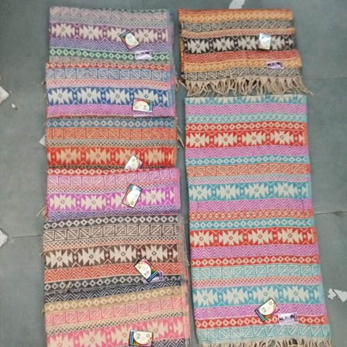 Ladies English Kullu Woolen Shawl